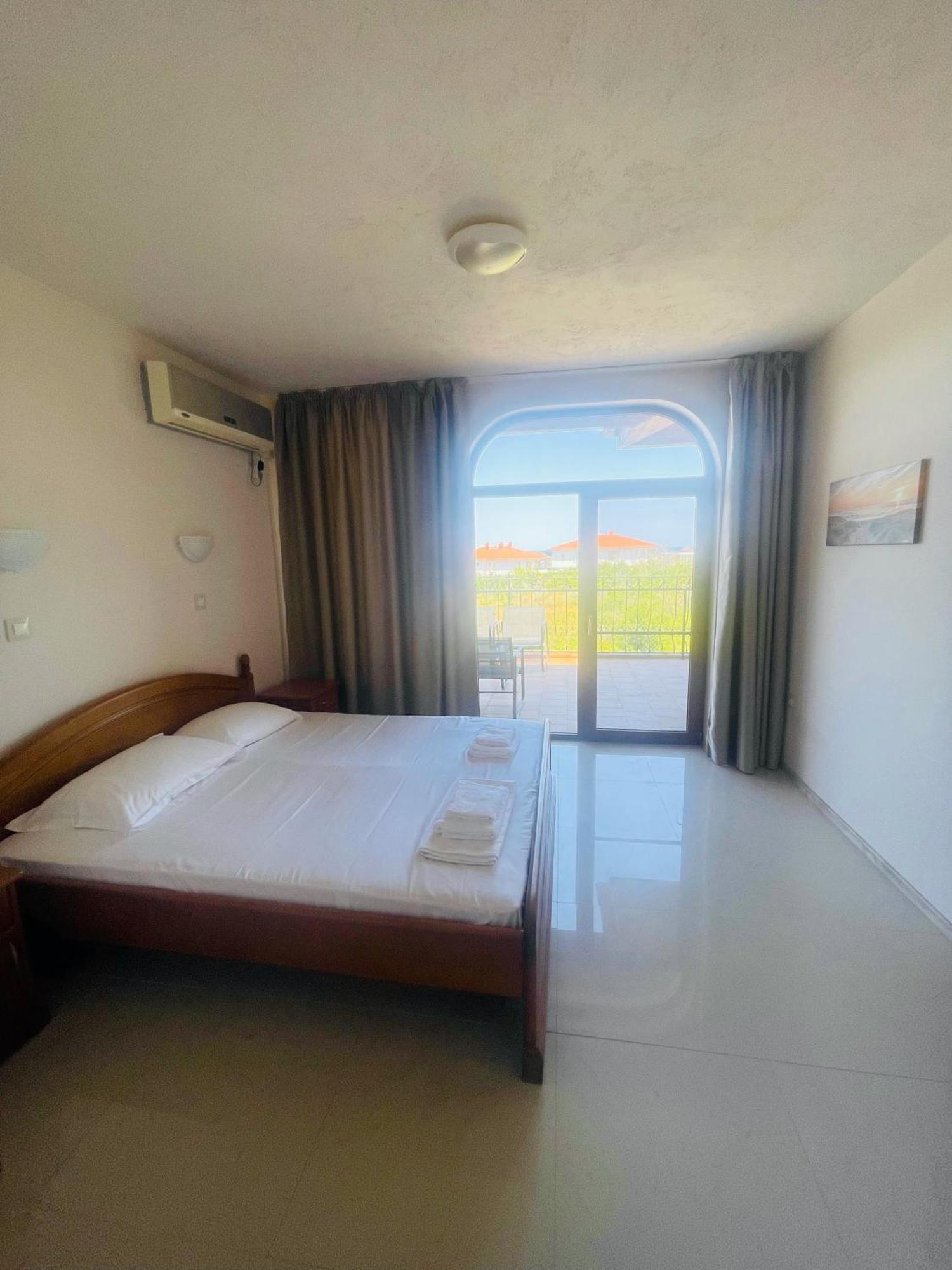 Private Apartment With Sea View Sozopol Exterior foto